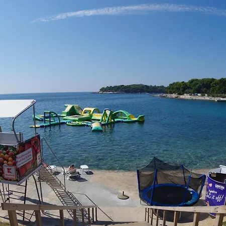 Lägenhet Modern 2-bedroom Near The