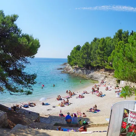 Modern 2-bedroom Near The *